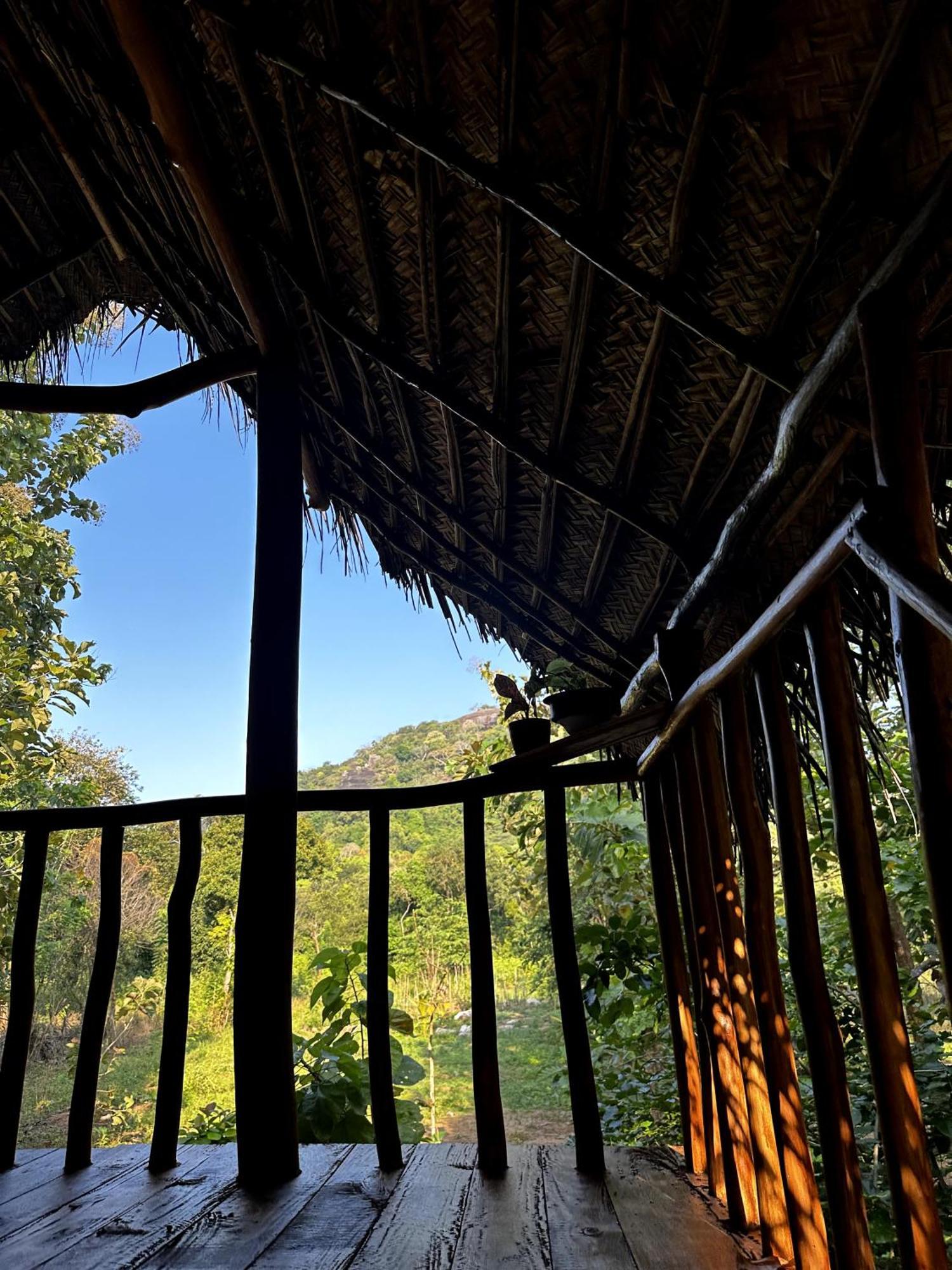 Pidurangala View Treehouse Apartment Sigiriya Luaran gambar